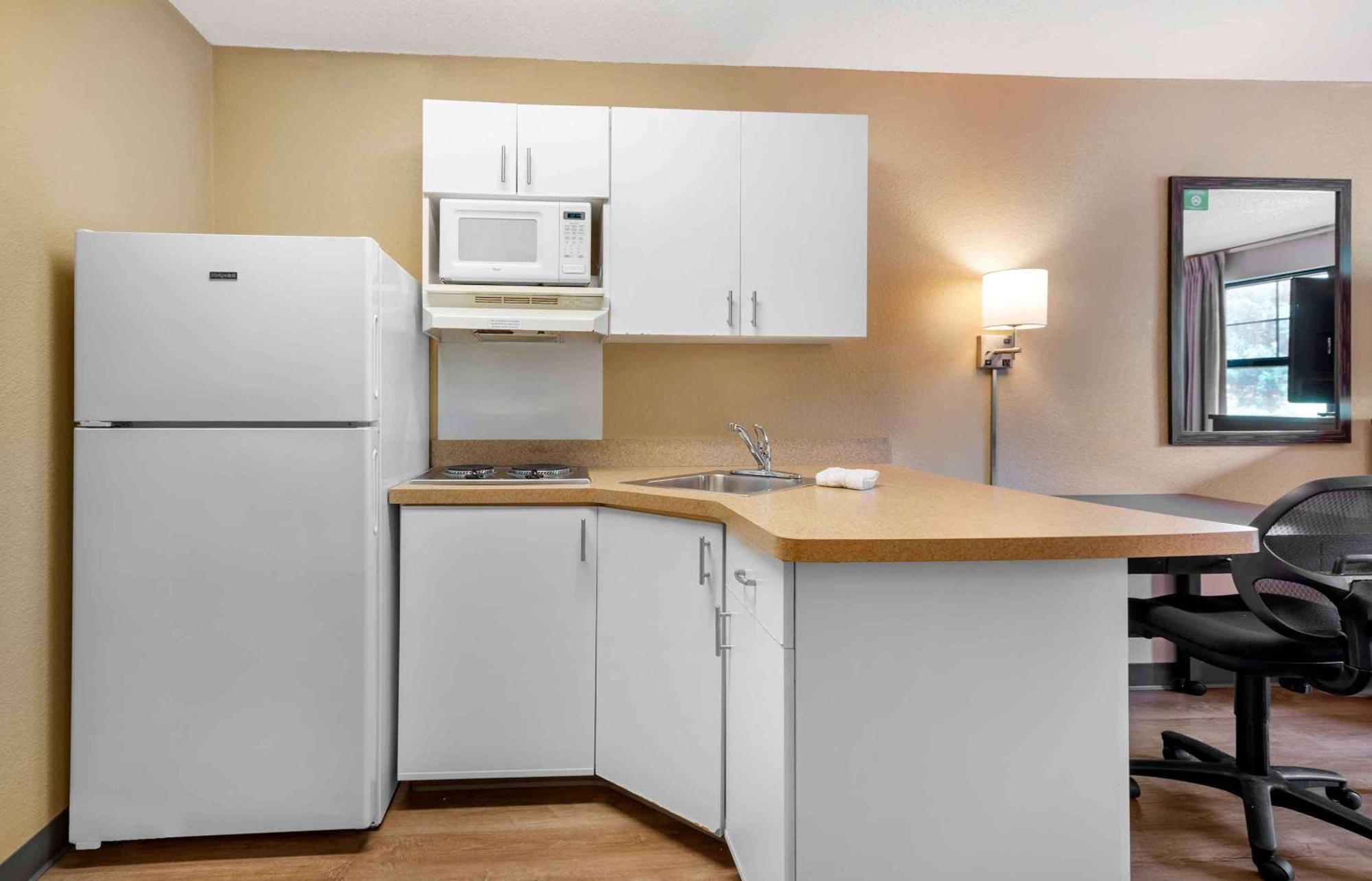 Extended Stay America Suites - Philadelphia - Cherry Hill Maple Shade Exterior photo